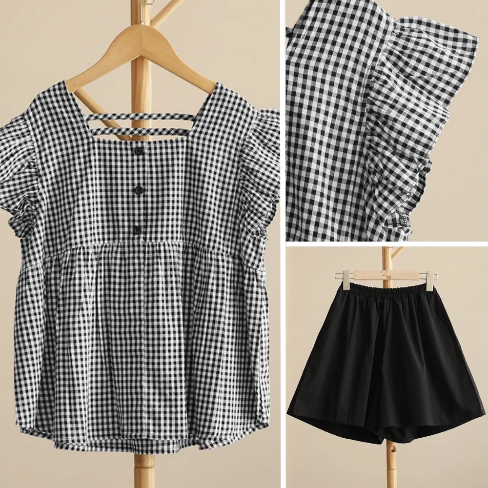 日系 黑白格娃娃衫/ 短裤裙 Gingham Blouse/ Wide Leg Shorts