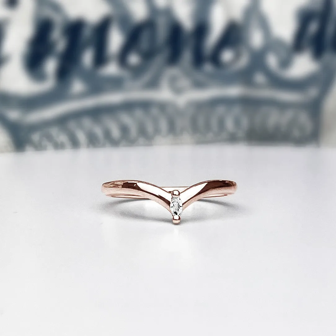 Aria Marquise Diamond Ring · Rose Gold · 2mm · .03ct