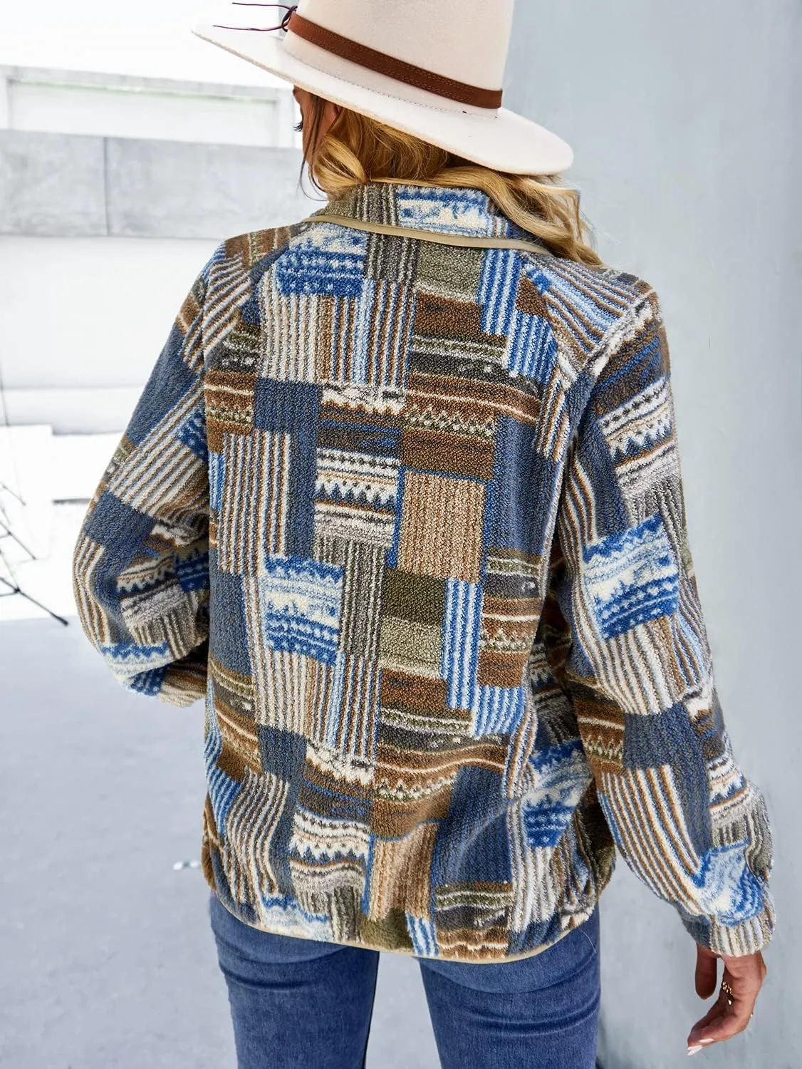 chouyatou Women's Fleece Jacket Tribal Aztec Print Long Sleeve Button Down Shacket Jacket Coats