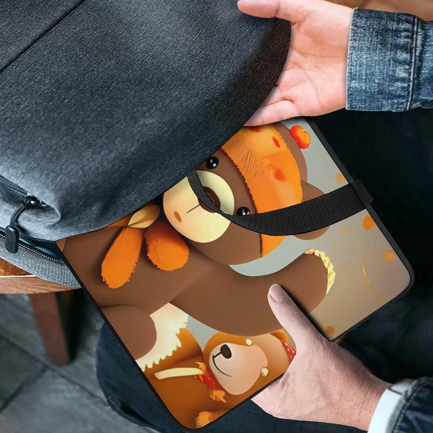 Dancing Thanksgiving Bear Laptop Bag Durable Laptop Sleeve Water-Resistant Notebook Bag for Computer Or Tablet