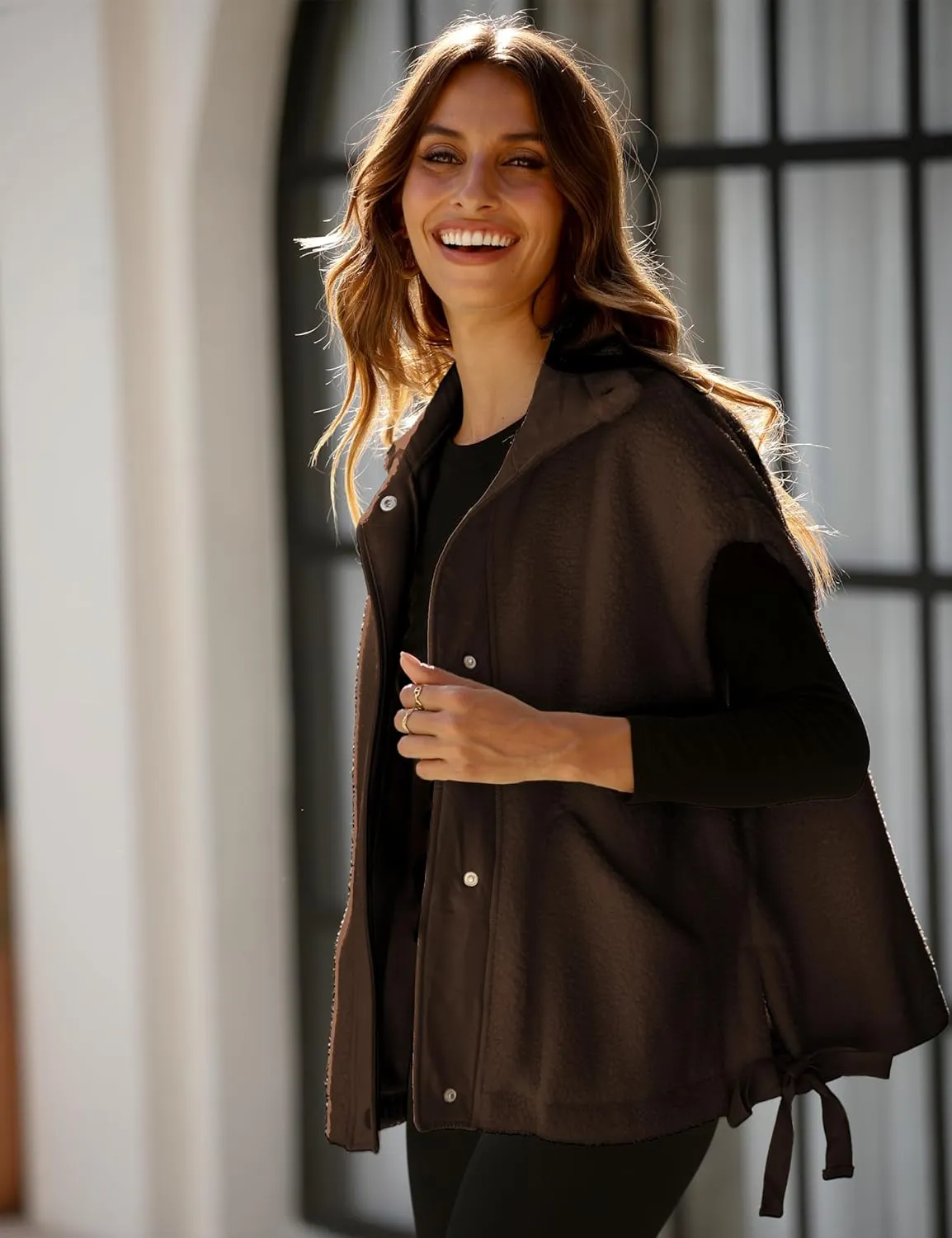 Fleece Vest for Women Sleeveless Button Up Fuzzy Sherpa Jacket Casual Warm Waistcoat Vest with Pockets