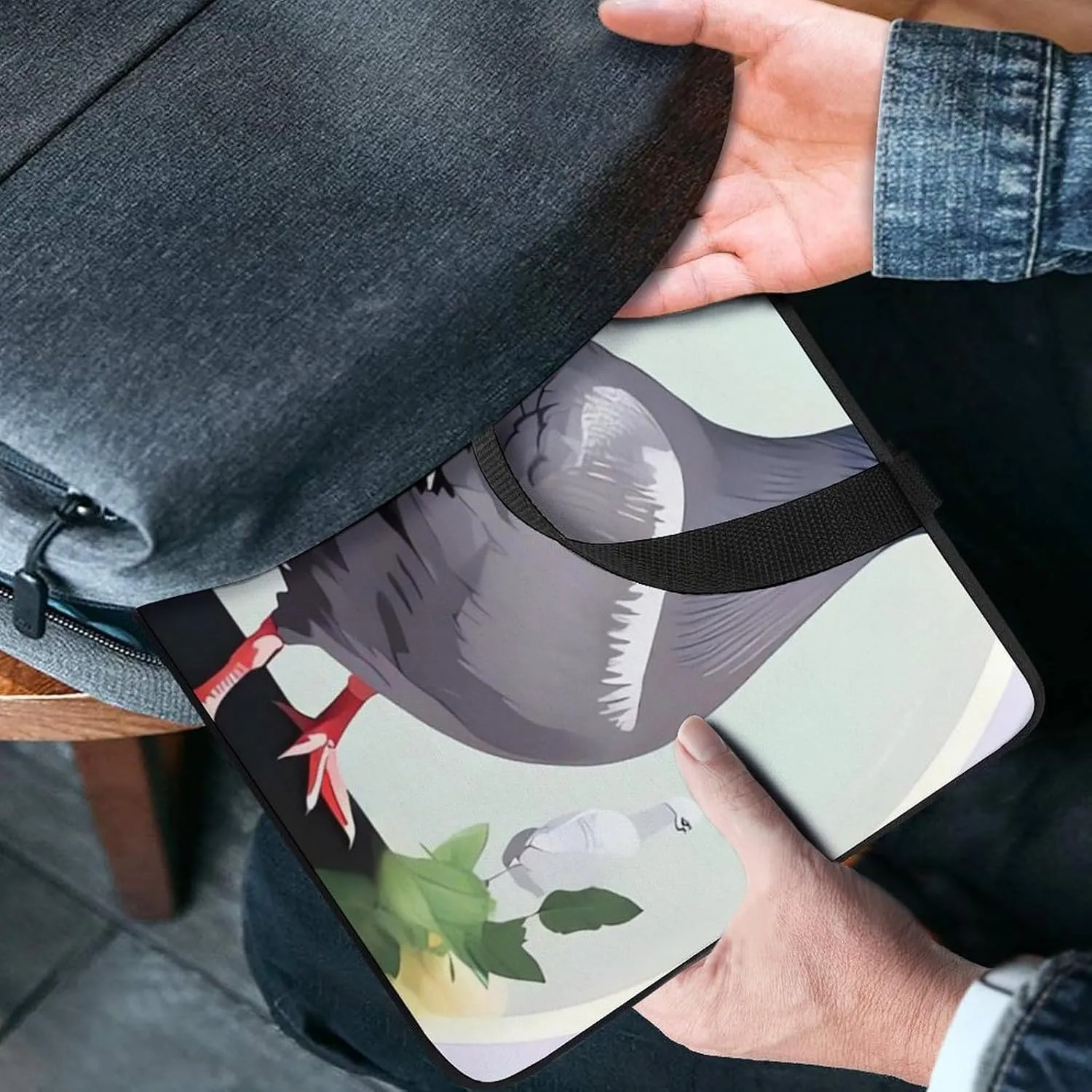 Grey Pigeon Print Laptop Bag Durable Laptop Sleeve Water-Resistant Notebook Bag for Computer Or Tablet