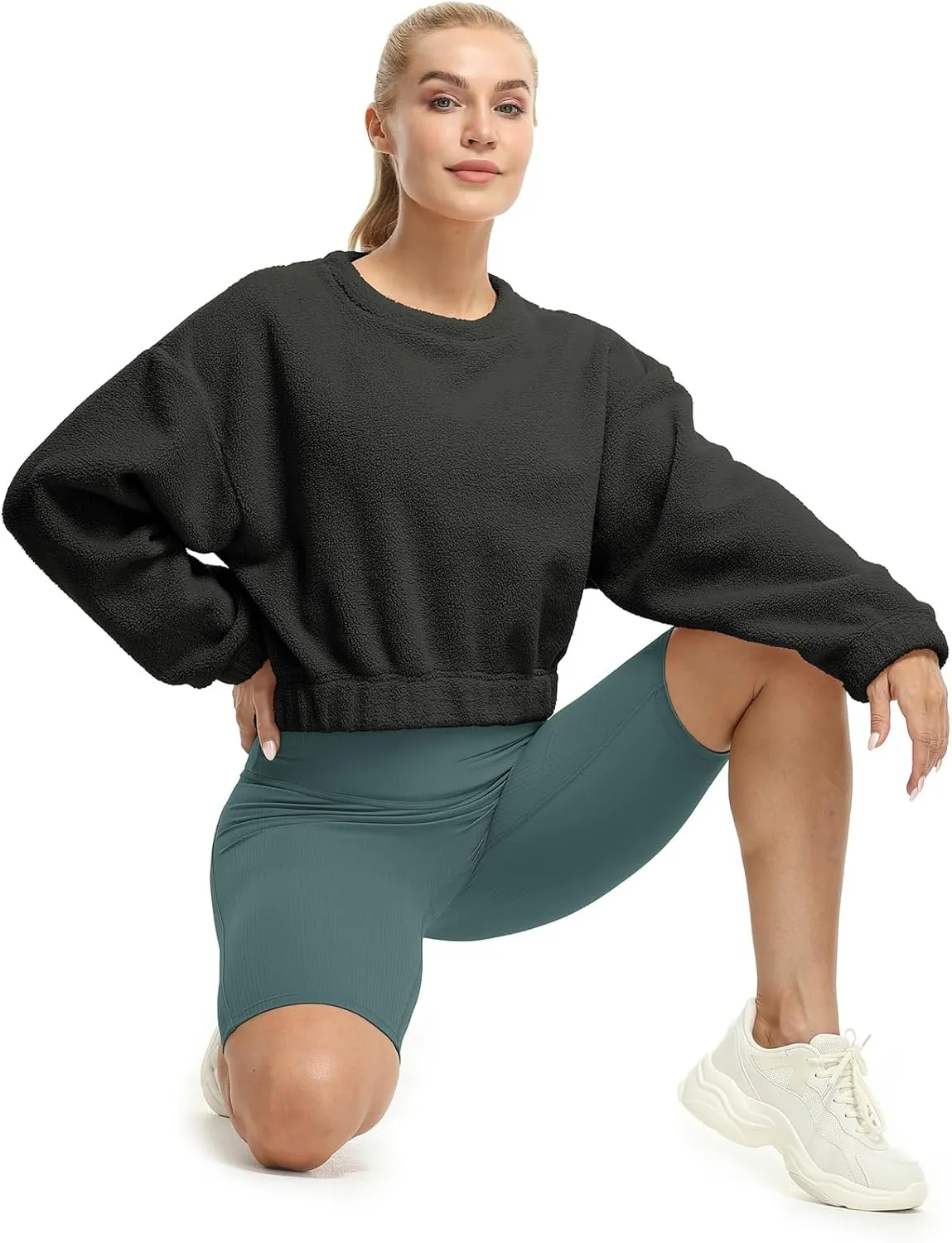 icyzone Women's Oversized Sherpa Fleece Crewneck Sweatshirt, Cropped Drop Shoulder Fuzzy Pullover