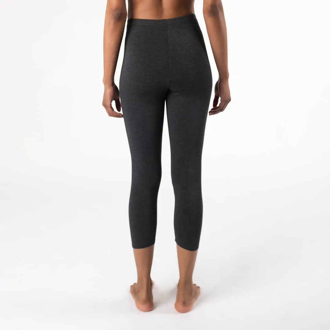 Leggings - Black Capri length - Suri