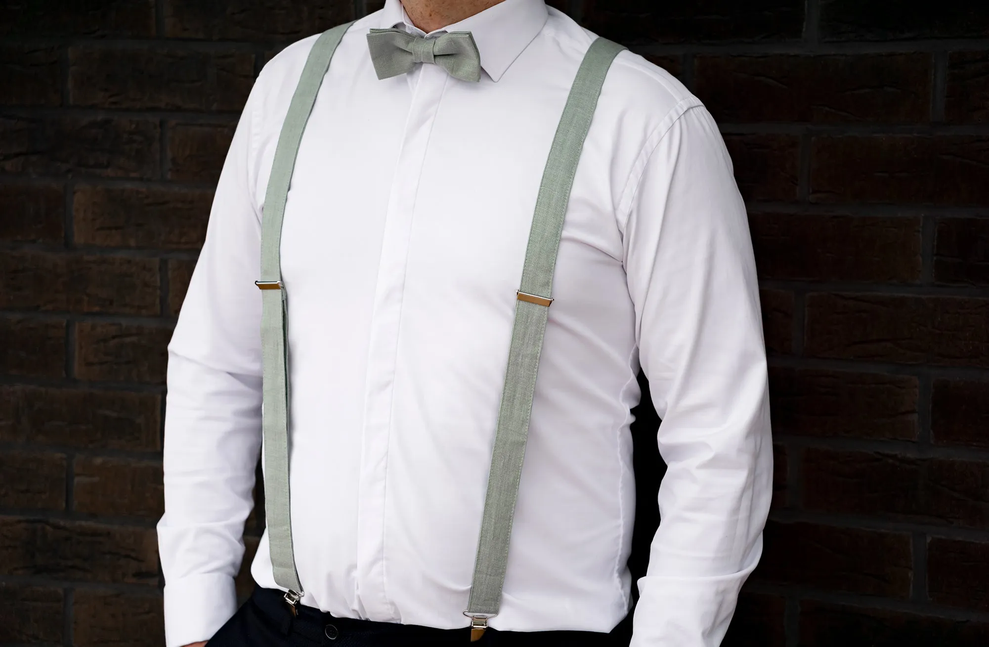 Light pink bow tie