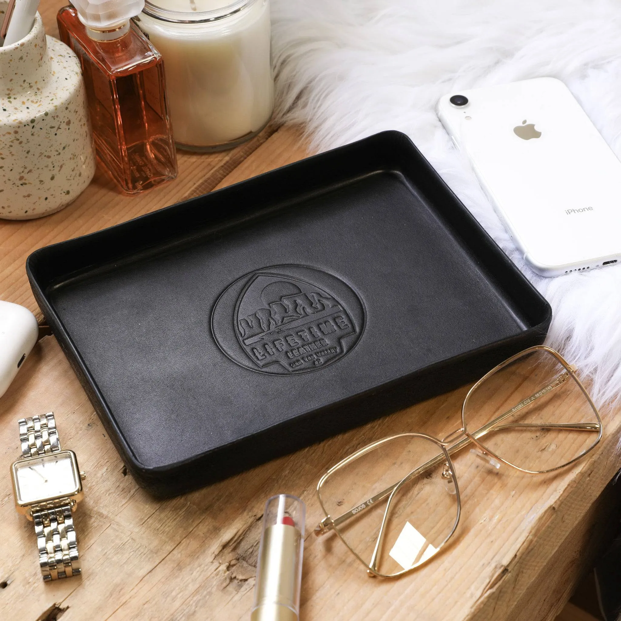 Molded Minimalist Valet Tray