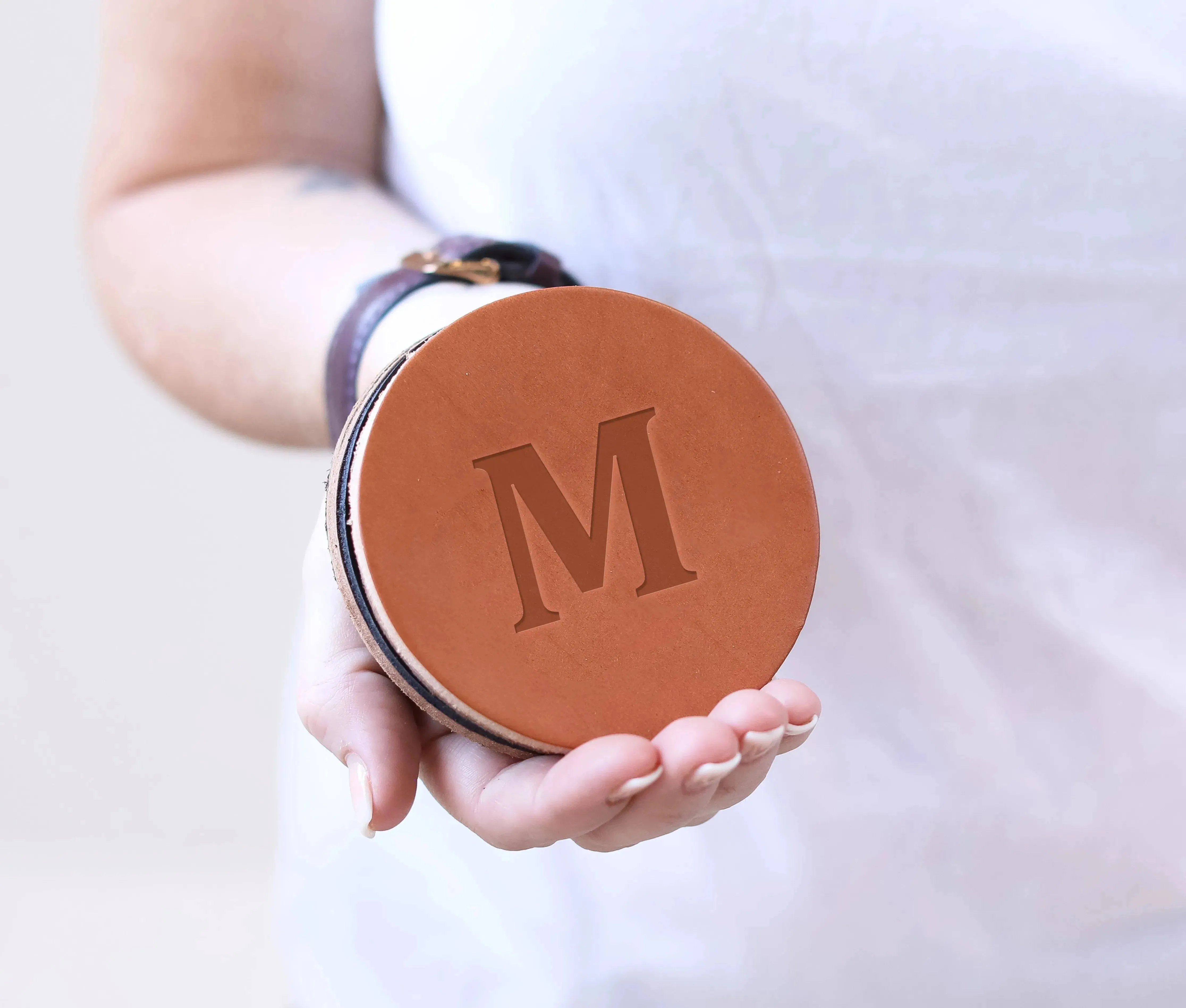Molded Minimalist Valet Tray