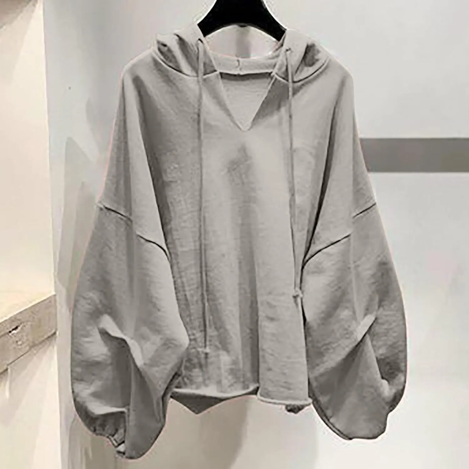 Women Oversized V Neck Hoodies Long Sleeve Comfy Sweatshirts Casual Fall Fashion Pullover Winter Clothes 2024
