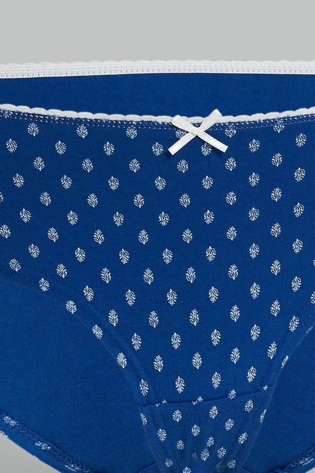 Women White And Navy Boyleg Briefs (Pack of 5)