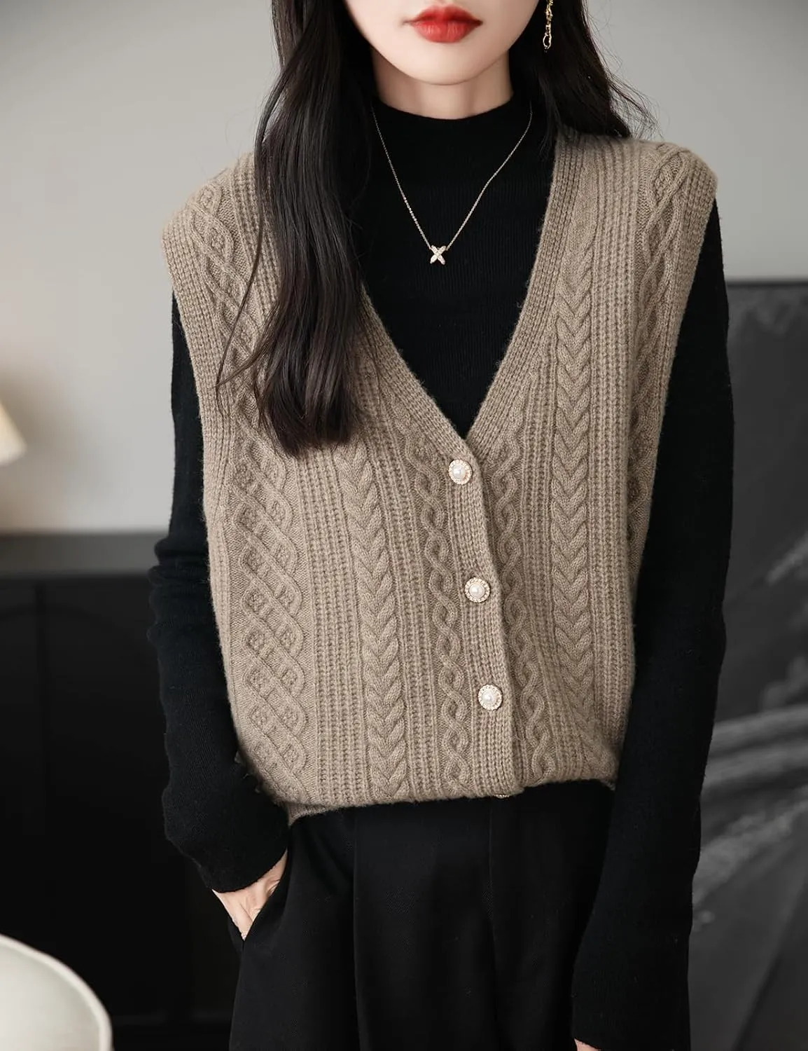 Women's 100% Merino Wool Sweater Vest 2025 Fall Winter V Neck Button Down Sleeveless Cable Knit Sweater Vest