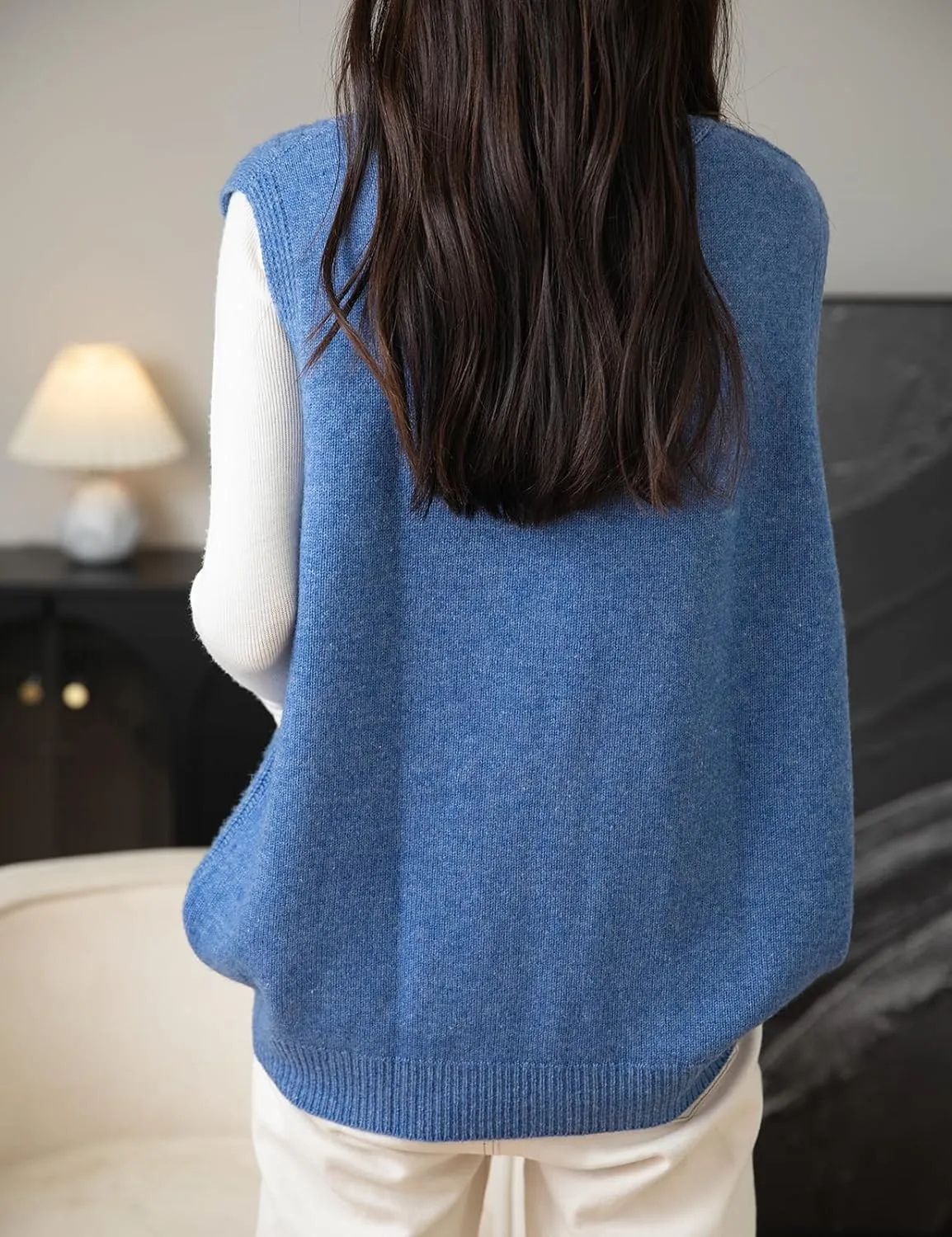 Women's 100% Merino Wool Sweater Vest 2025 Fall Winter V Neck Button Down Sleeveless Cable Knit Sweater Vest